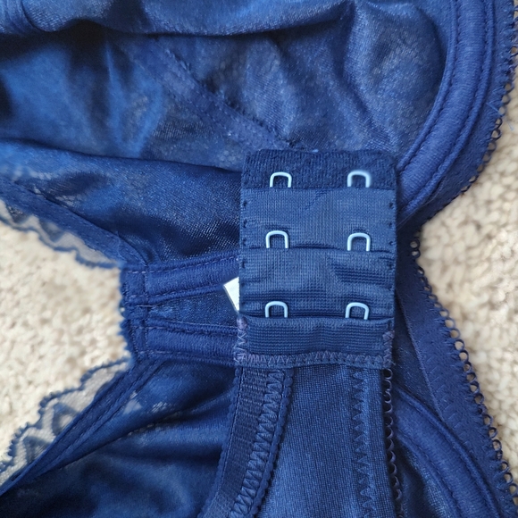 💙 Vintage EUC Wacoal Brand Intimates 85147 Floral Lace Full Coverage Underwire - Picture 11 of 11